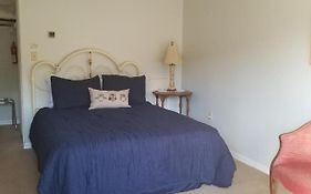 Hawk Mountain Bed & Breakfast